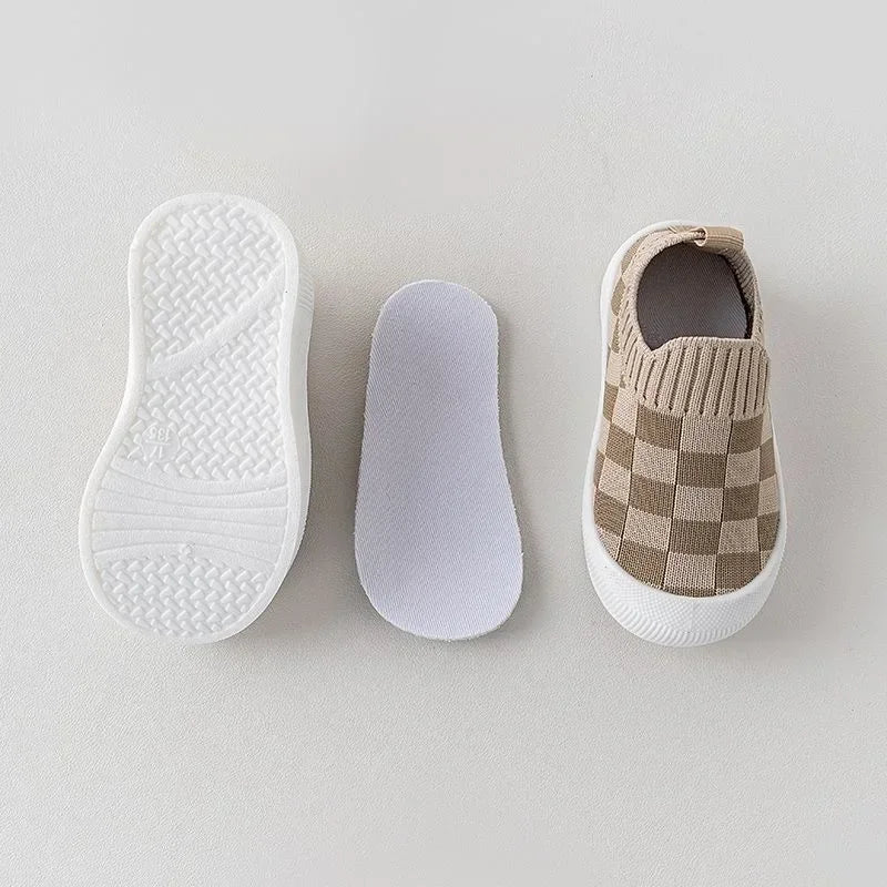 Urban Check | Tênis infantil Slip On Xadrez Preto e Branco Confortável