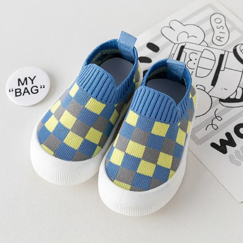 Urban Check | Tênis infantil Slip On Xadrez Preto e Branco Confortável